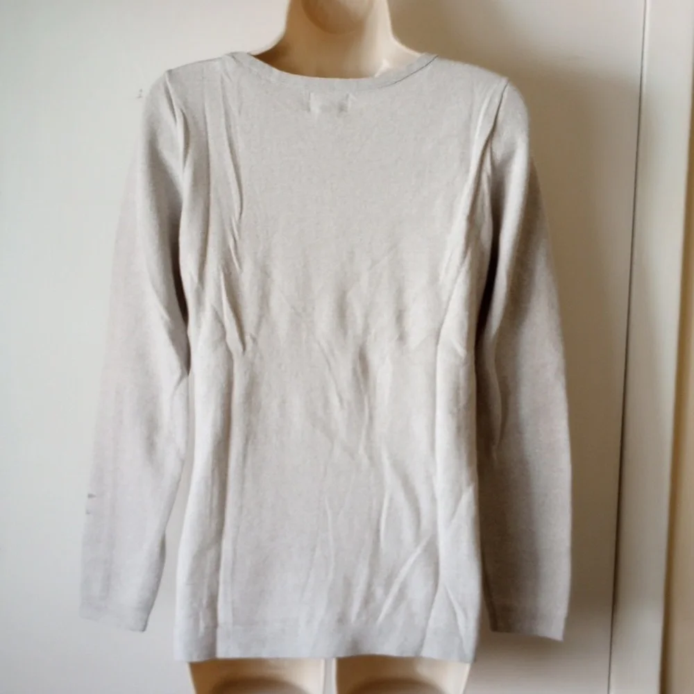 NWT Old Navy Fine Knit Cotton Sweater M Long Sleeve Crewneck Gray Silver Stars - Picture 2 of 6